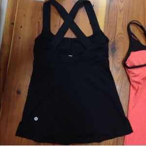 Black lululemon top